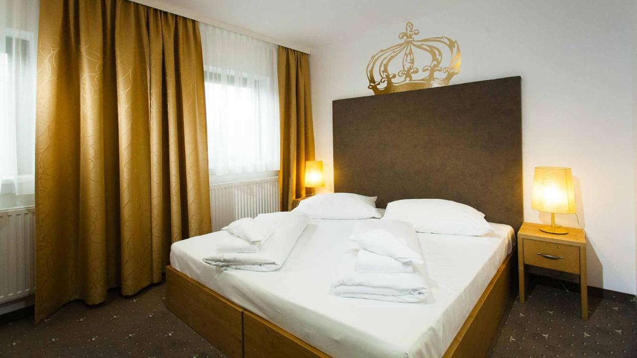 Hotel Kaiser Franz Josef Rohr im Gebirge Екстер'єр фото